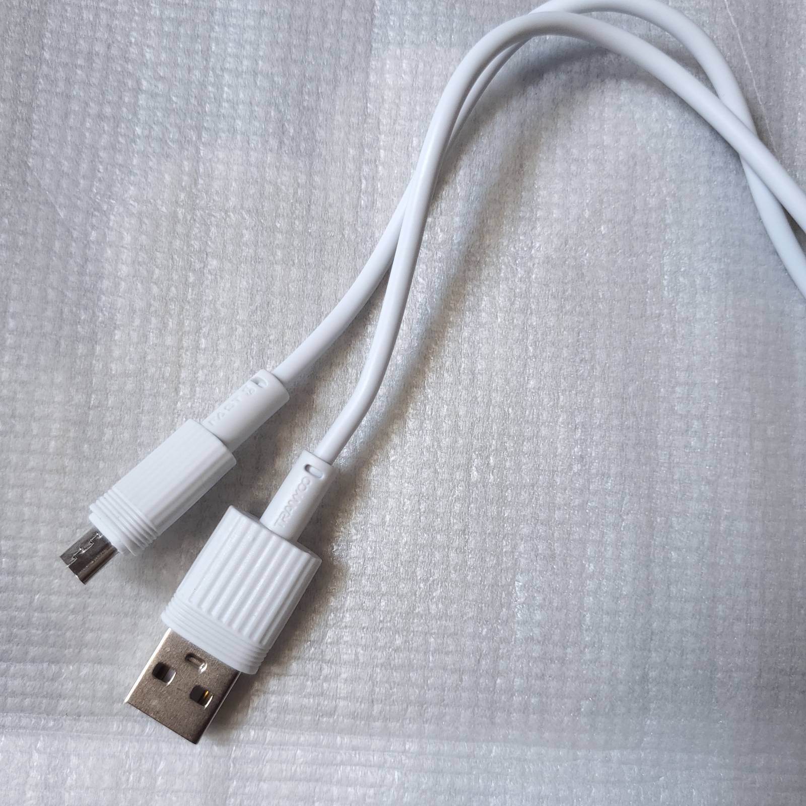 12W Dual USB Adapter Cable Close In View