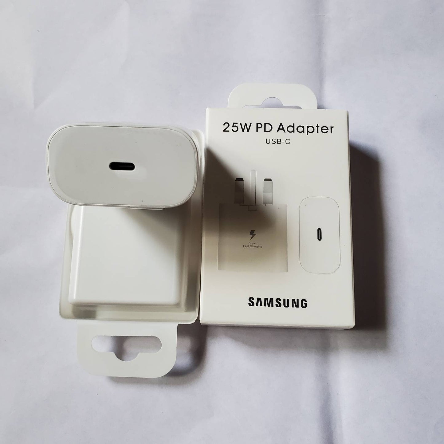 Samsung 25w White Adapter And Box 1 Upper View